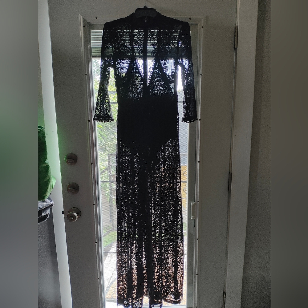 Elegant Black Lace Dress